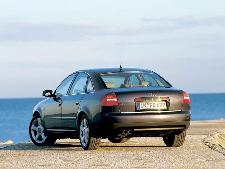  Audi A6 3.0 Sedan (4B, C5) 2001 года  (фото 12 из 17)